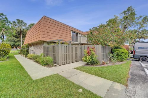 11100 Sw 15th Mnr, Davie, FL, 33324-7139 | Card Image
