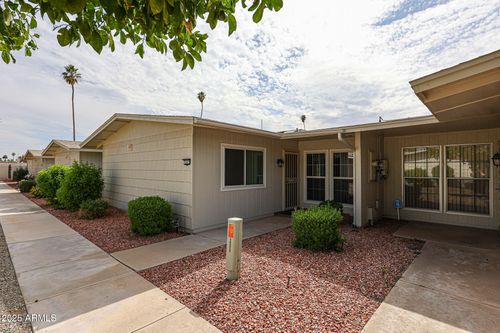 10827 W Santa Fe Dr, Sun City, AZ, 85351-2609 | Card Image