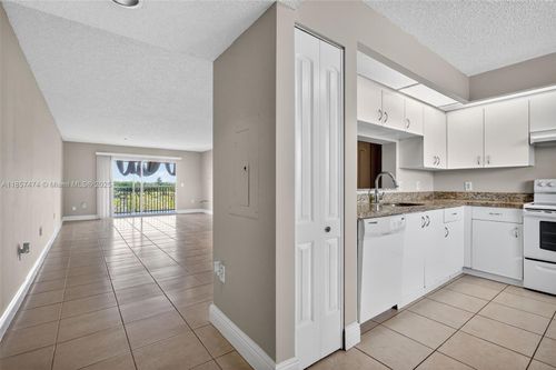 apt-406d-13700 Sw 14th St, Pembroke Pines, FL, 33027-6944 | Card Image