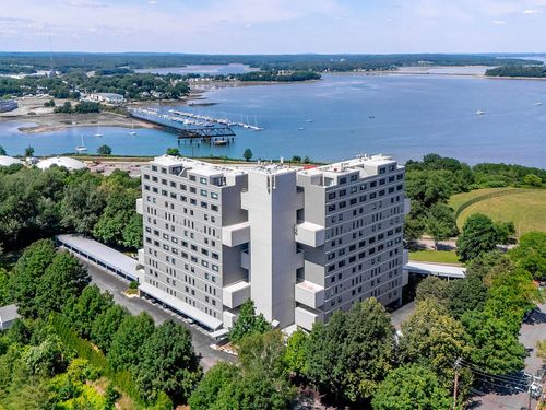 252-340 Eastern Promenade, Portland, ME, 04101 | Card Image
