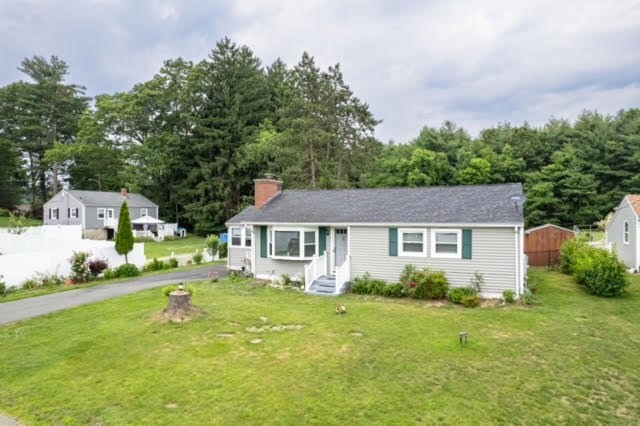 Virginia Ln, East Longmeadow, MA 01028