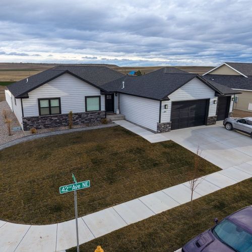 201 42nd Avenue Ne, Great Falls, MT, 59404 | Card Image
