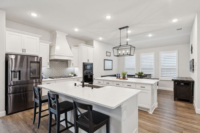 809 Shallow Creek Way, House other with 4 bedrooms, 4 bathrooms and null parking in McKinney TX | Image 16
