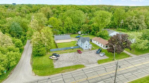 2716 Page Ave, Jackson, MI, 49203-2195 | Card Image