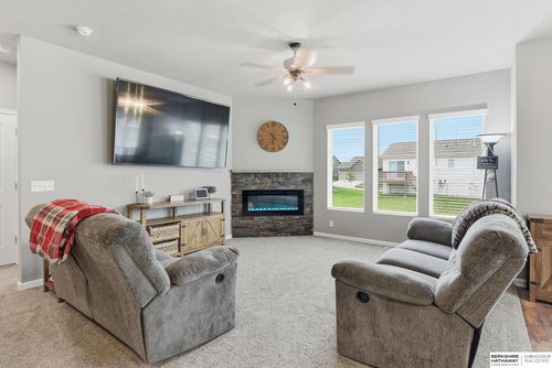 21052 Monroe St, Elkhorn, NE, 68022-4111 | Card Image