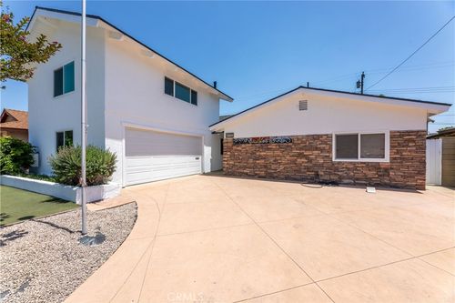 8172 Acacia, Cypress, CA, 90630 | Card Image