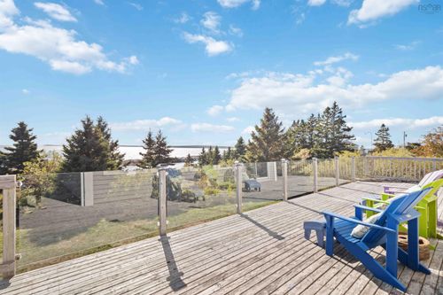 157 The Point Rd, Blue Rocks, NS, B0J2C0 | Card Image