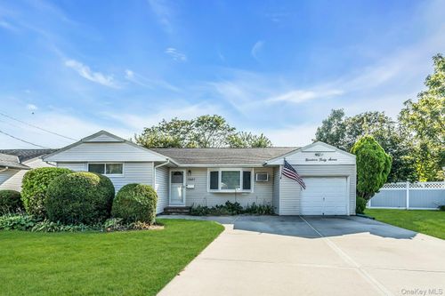 1947 Cole Dr, East Meadow, NY, 11554-2509 | Card Image
