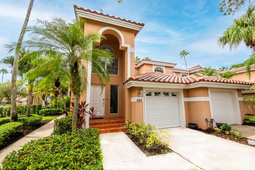 202 Legendary Cir, Palm Beach Gardens, FL, 33418-8414 | Card Image