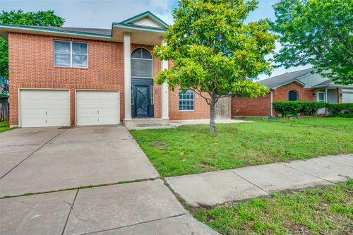 7717 Kelly Lynn Ln, Watauga, TX, 76148-2415 | Card Image