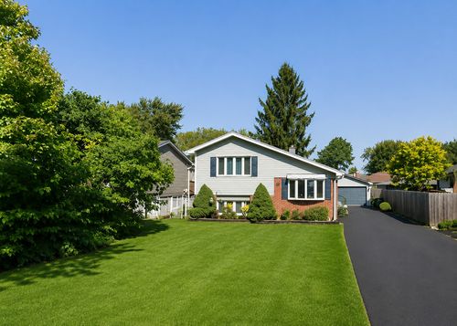524 Redwing Dr, Round Lake Beach, IL, 60073-2266 | Card Image