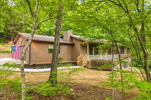 107 Van Buren Dr, Dalton, GA, 30721-8704 | Card Image
