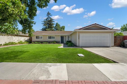 1534 Venetian Dr, Stockton, CA, 95207-5422 | Card Image