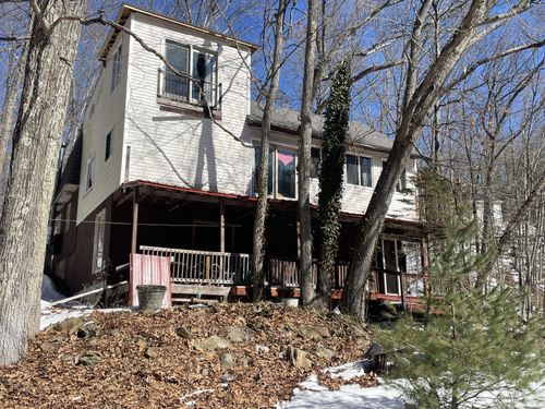 100 Park Rd, Oxford, CT, 06478-6124 | Card Image