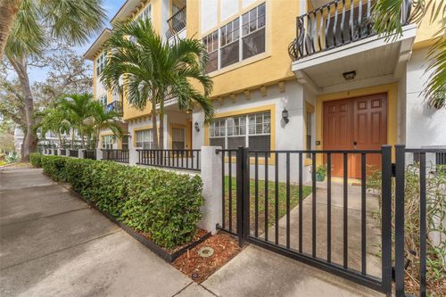 apt-3-111 N Albany Ave, TAMPA, FL, 33606-1527 | Card Image