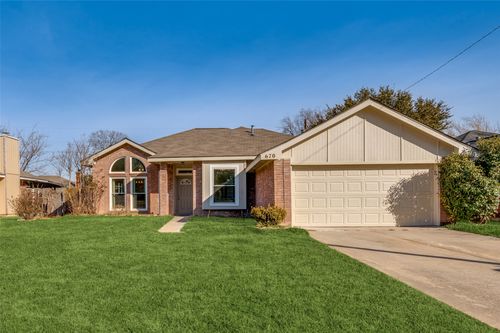 670 Honeysuckle Ln, Cedar Hill, TX, 75104-4729 | Card Image