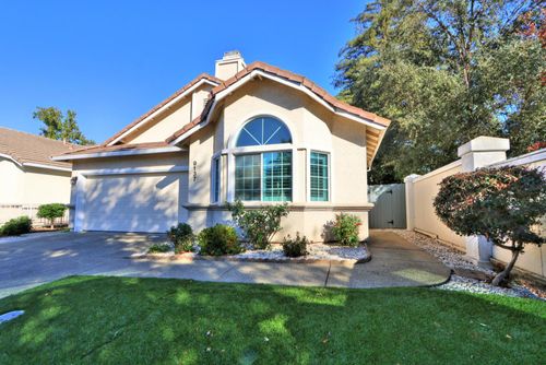9137 Nola Place, Orangevale, CA, 95662 | Card Image