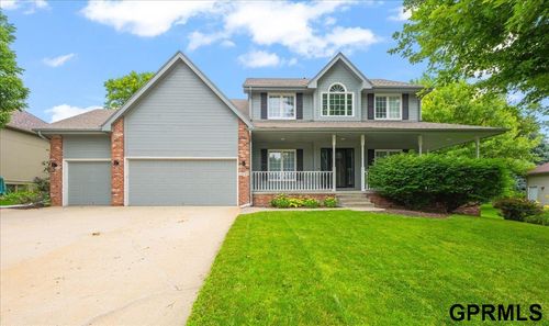 1020 E Cary St, Papillion, NE, 68046-6183 | Card Image