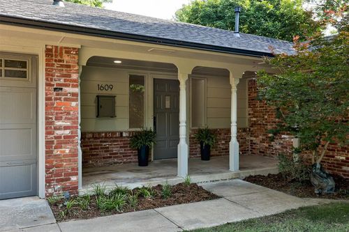 1609 Chestnut Lane, Norman, OK, 73072 | Card Image