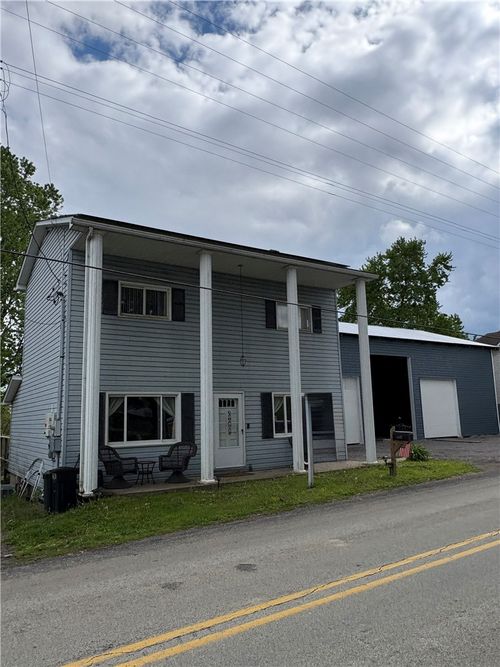 6437 Tuscarawas Rd, Midland, PA, 15059-2044 | Card Image