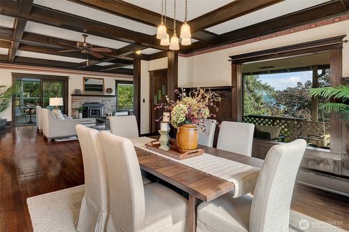 9733 Arrowsmith Ave S, Seattle, WA, 98118-5902 | Card Image