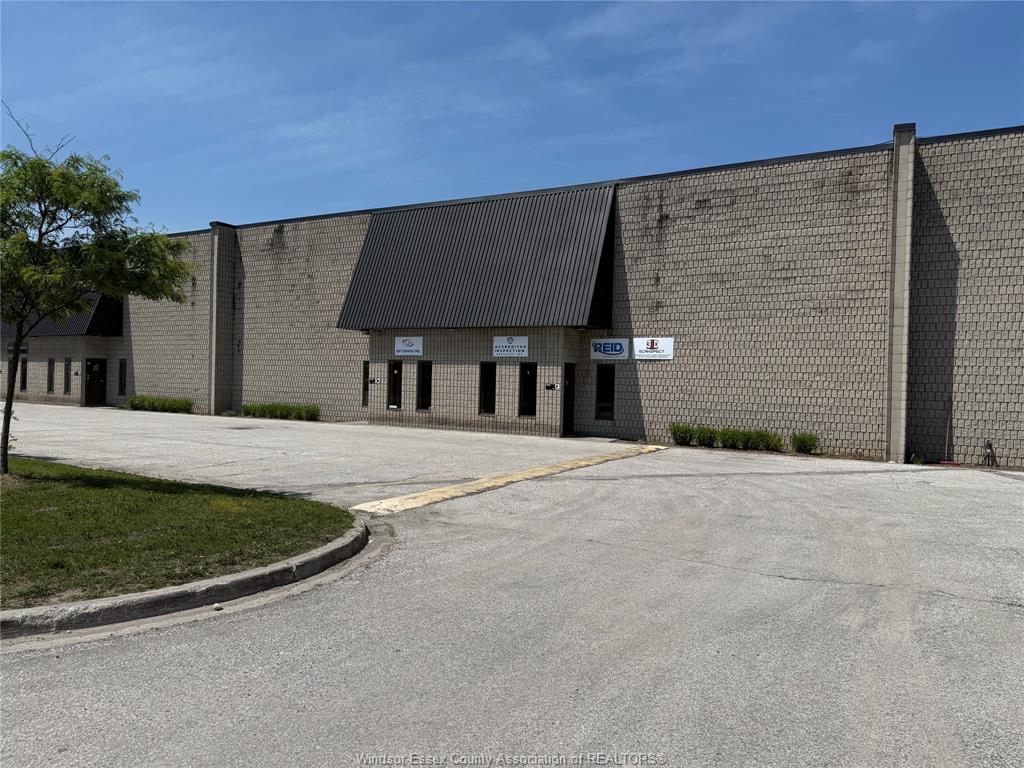 Commercial Sale in Tecumseh 5