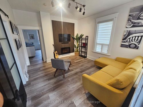 42 Terrace St, London, ON, N5Z2X4 | Card Image