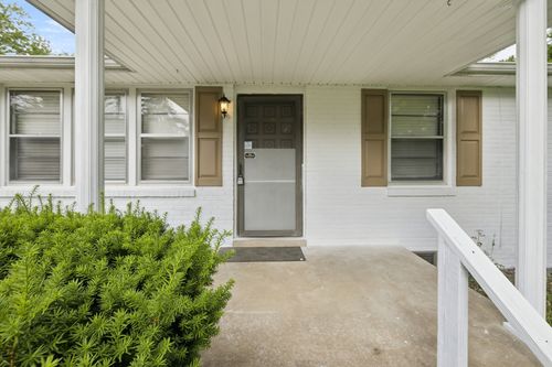 141 Mankin St, LA VERGNE, TN, 37086-3051 | Card Image