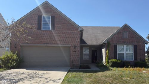 1236 Wolf Run Way, Greenwood, IN, 46143-6659 | Card Image