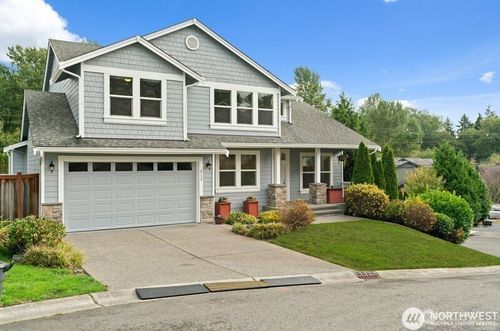 6736 Ne 201st Pl, Kenmore, WA, 98028-8673 | Card Image