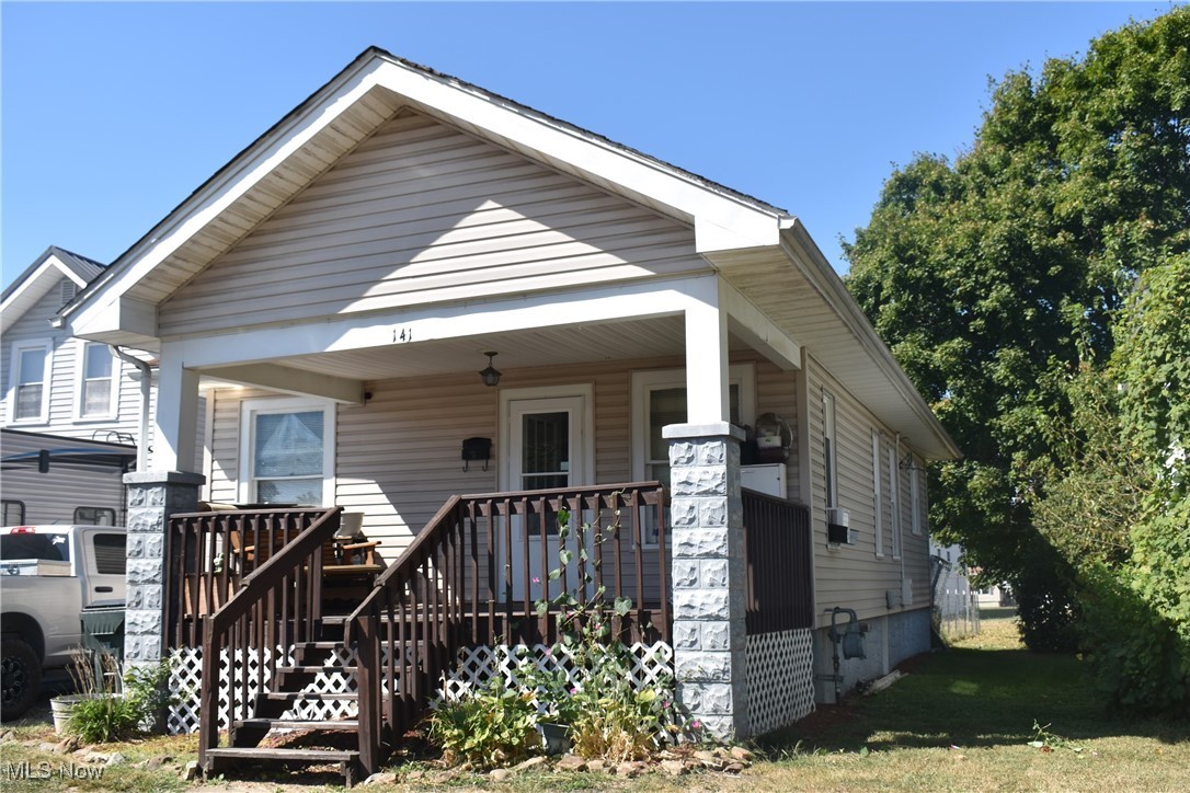14th St, Coshocton, OH 43812
