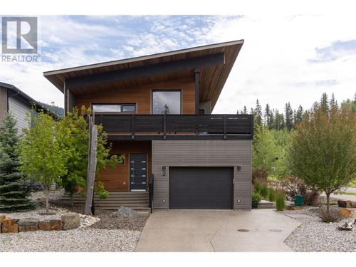 2 Piedmont Dr, Fernie, BC, V0B1M4 | Card Image