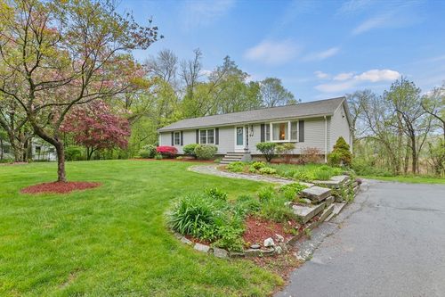 42 Bigelow Rd, Southborough, MA, 01772-1020 | Card Image