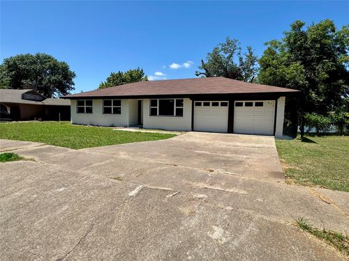 536 Lakeshore Dr, Ennis, TX, 75119-1604 | Card Image