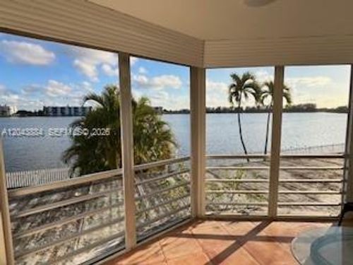 24e-1100 Ne 191st St, Miami, FL, 33179-4029 | Card Image