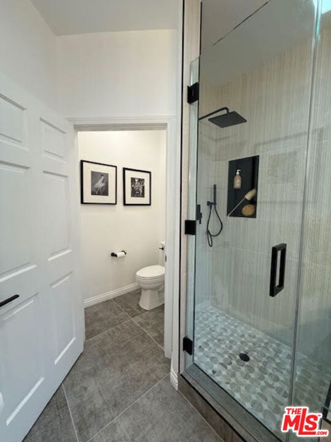 APT-11 - 4414 Moorpark Way, Townhouse with 2 bedrooms, 3 bathrooms and null parking in Toluca Lake CA | Image 24