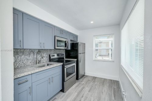 2-1907 Mckinley St, Hollywood, FL, 33020-3137 | Card Image