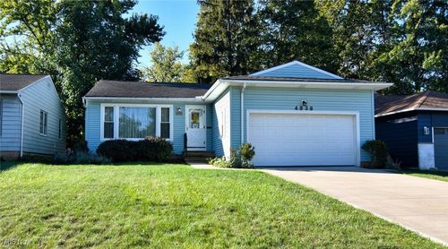 4838 N Sedgewick Rd, Lyndhurst, OH, 44124-1103 | Card Image