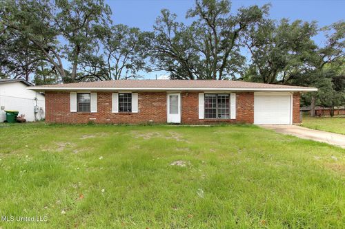 15820 Big Ridge Rd, Biloxi, MS, 39532-2751 | Card Image