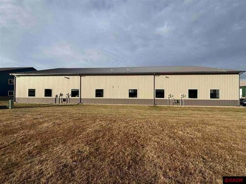 1076 A &amp; B S Victory Drive, Mankato, MN, 56001 | Card Image