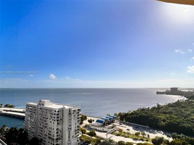 2007 - 2475 Brickell Ave, Condo with 2 bedrooms, 2 bathrooms and null parking in Miami FL | Image 1