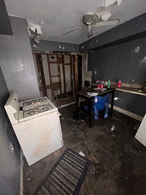 2302 Copeman Blvd, Flint, MI, 48504-2904 | Card Image