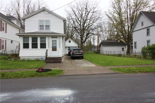 62 Garrow St, Auburn, NY, 13021-4606 | Card Image