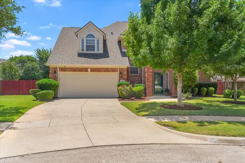 461 Shade Tree Court, Hurst, TX, 76054 | Card Image