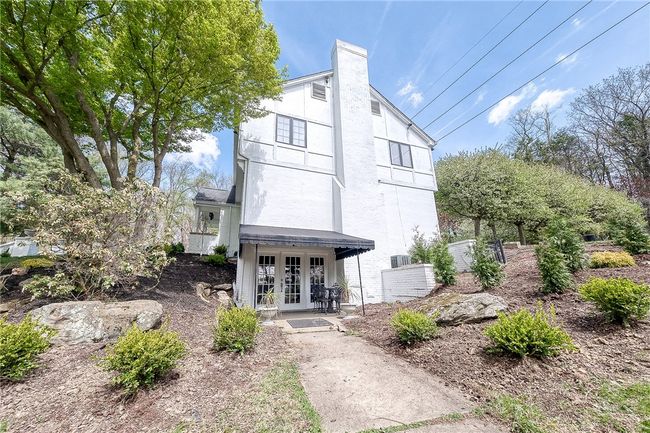 Lower level separate outside entrance. | Image 35