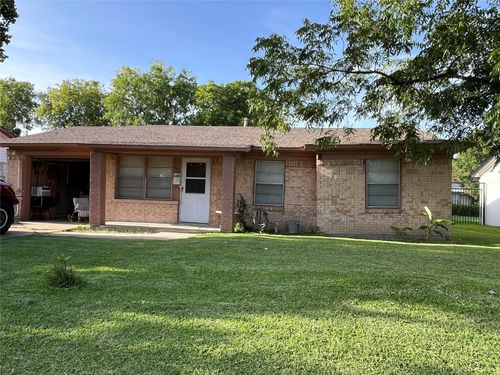 401 E Vista Dr, Garland, TX, 75041-3135 | Card Image