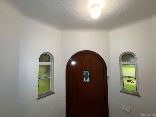 19417 Keystone St, Detroit, MI, 48234-2376 | Card Image