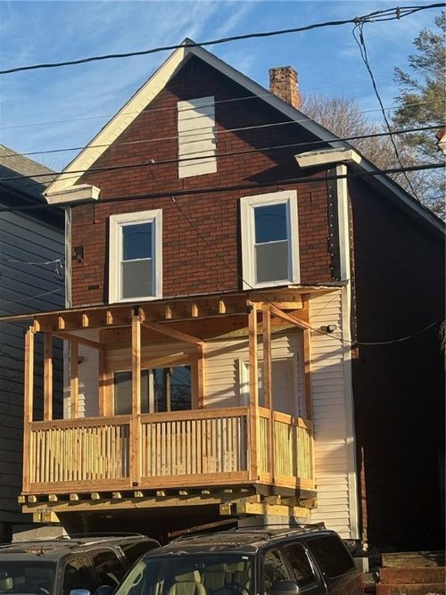 210 N 4th St, Jeannette, PA, 15644-1739 | Card Image