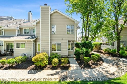 44 Morgan Ct, Bedminster, NJ, 07921-1866 | Card Image
