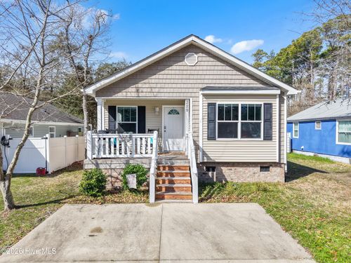 229 Ne 75th St, Oak Island, NC, 28465-4228 | Card Image